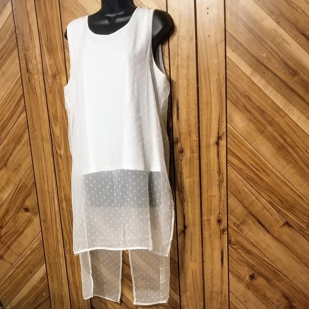 Sleeveless Hi-low Overlay Tunic - Picture 8 of 8